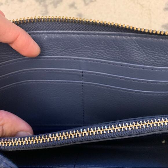 Tory Burch Navy Blue Continental Zip Up Amanda Wallet - Picture 5 of 8